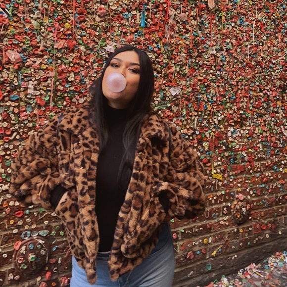 Meet your Posher, Madeline - Picture 10 of 14